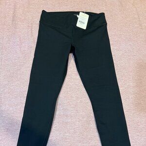 Fabletics Black Solid Powerhold Leggings, Large, New with Tags